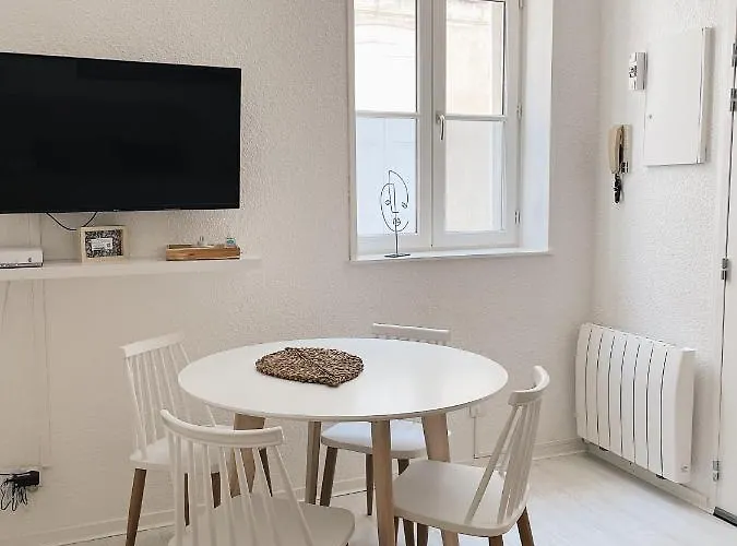 Le Patio De شقة لا روشيل